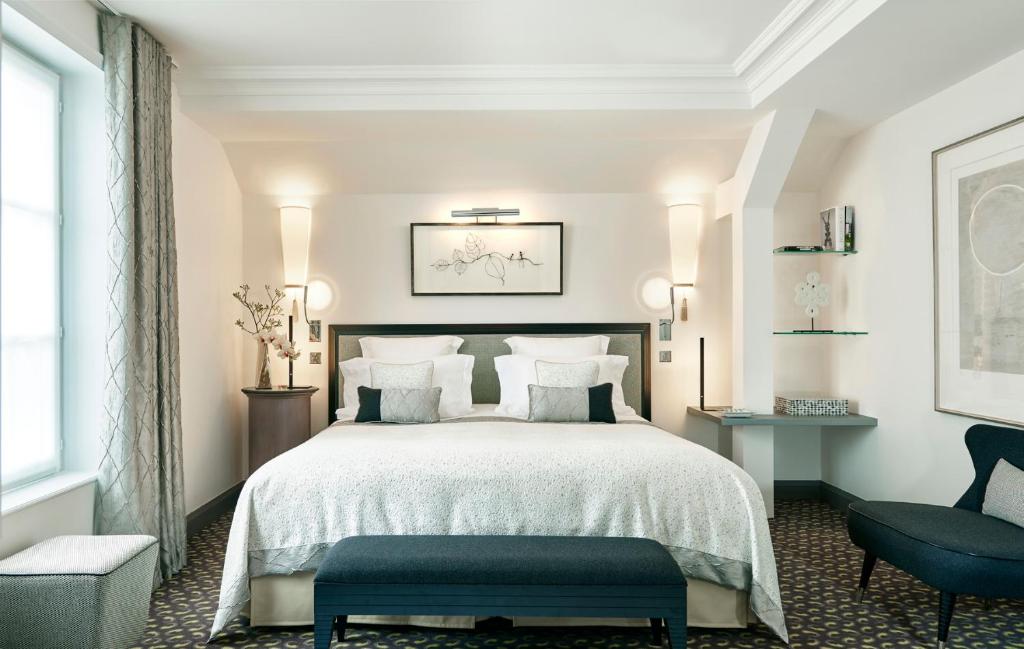 Royal Suite - Image 3