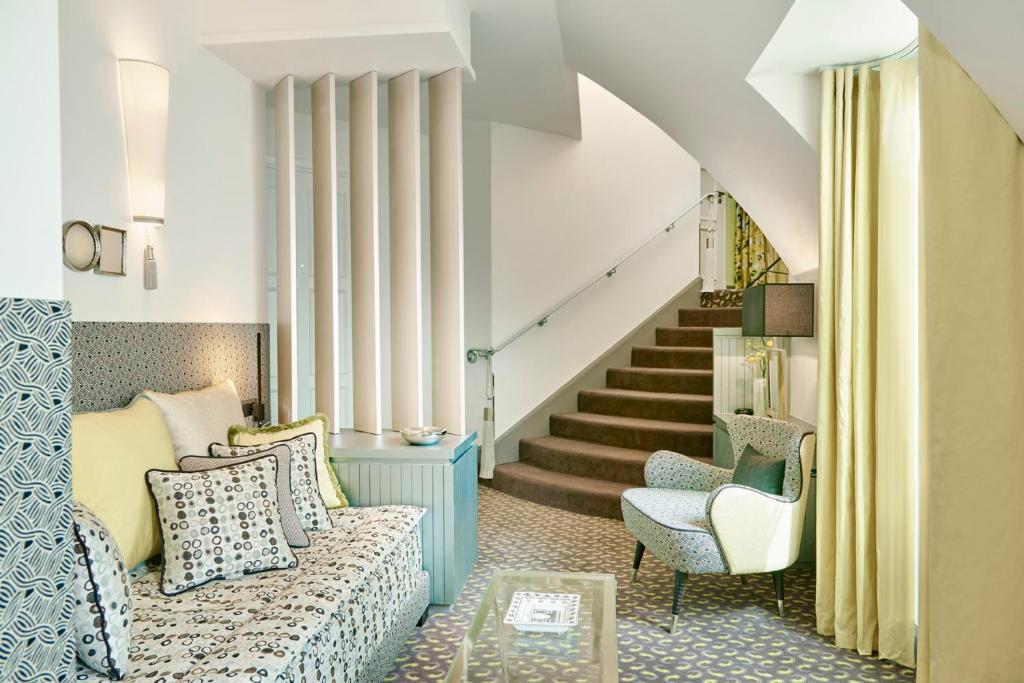 Royal Suite - Image 6