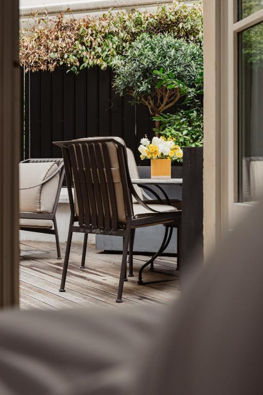 Suite with Terrace - Image 4