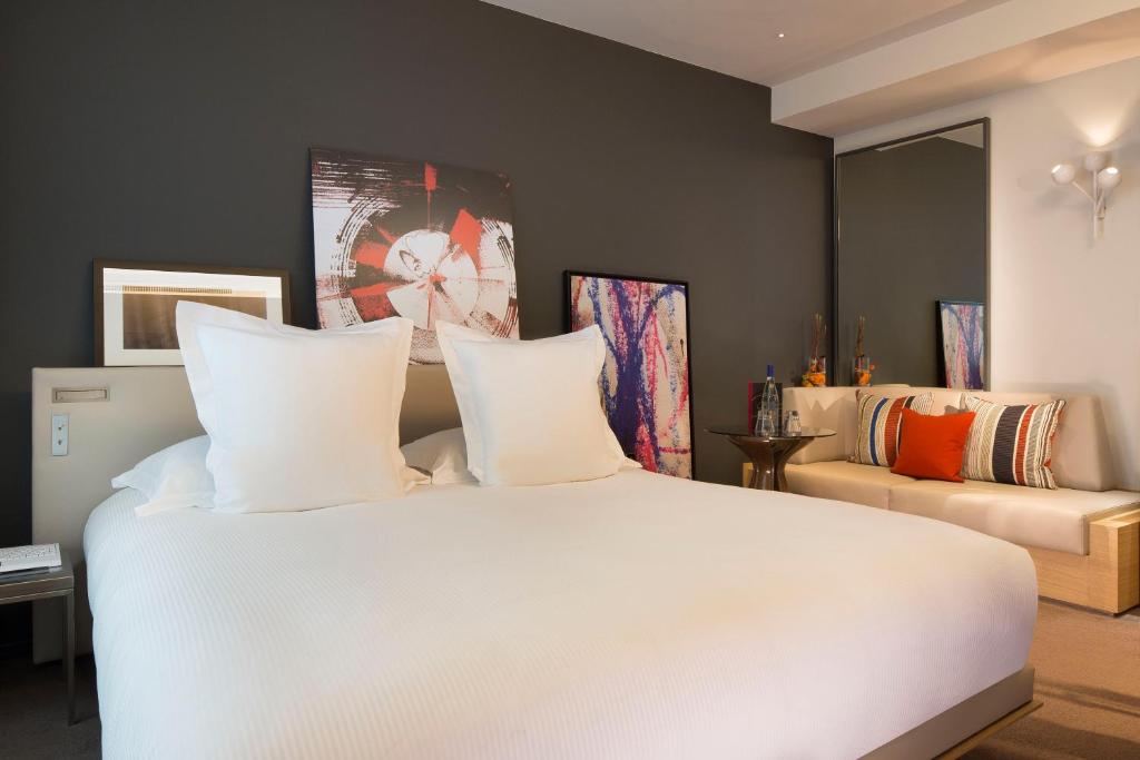 Classic Double Room - Image 4
