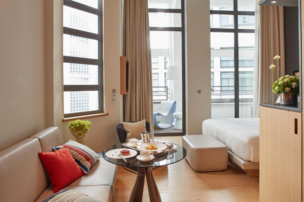 Junior Suite with Terrace - Image 5