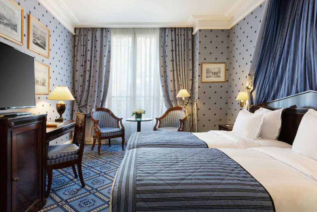 Deluxe Twin Room - Image 4