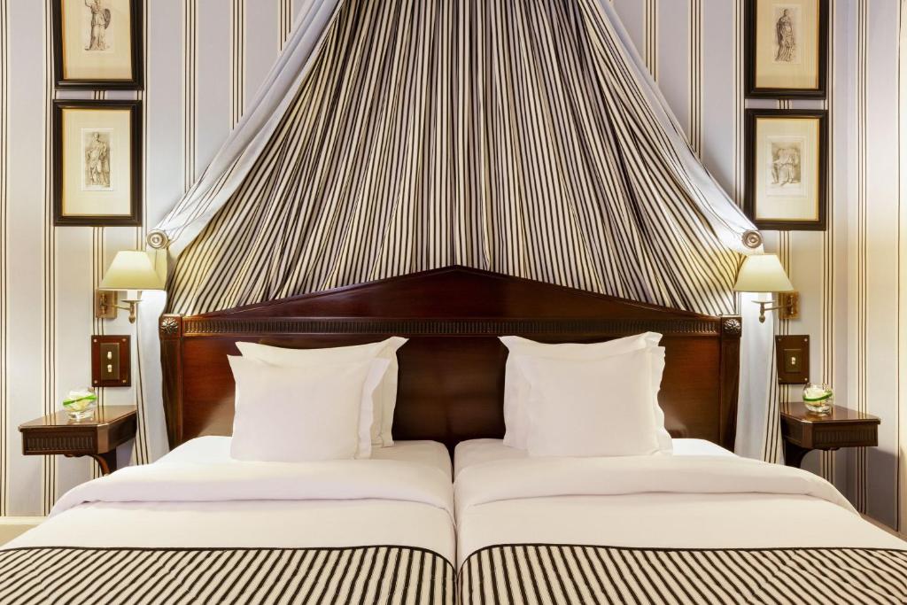 Deluxe Twin Room - Image 5