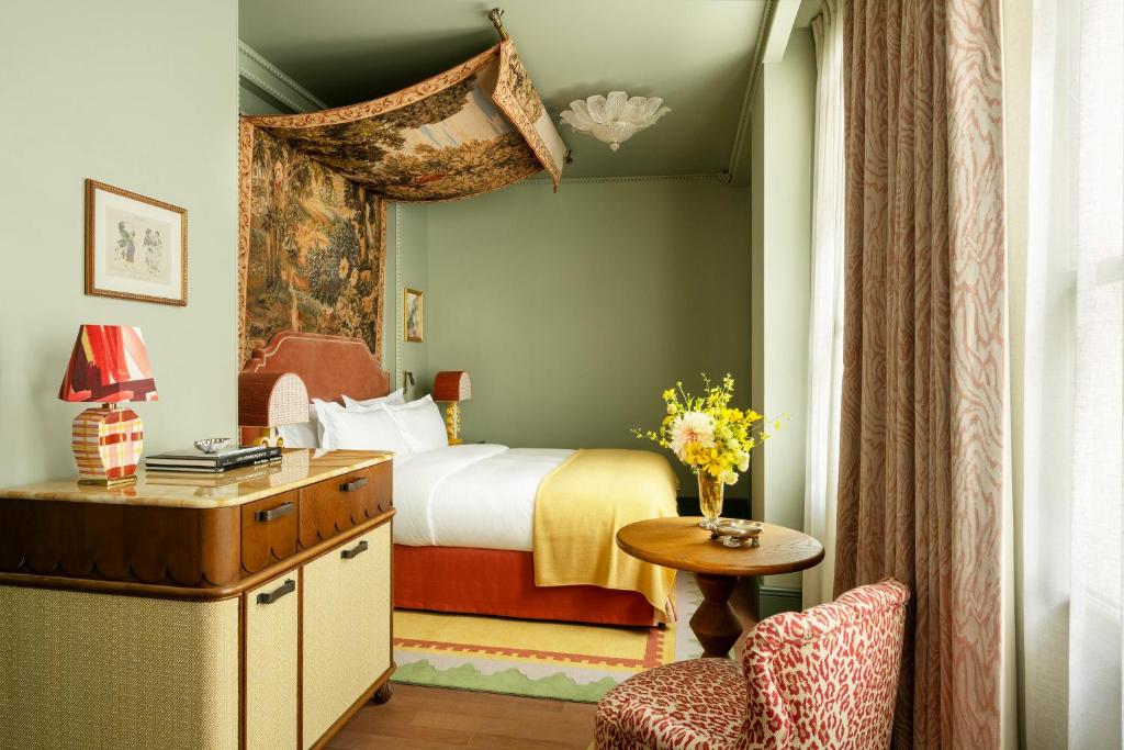 Classic Room - Image 5