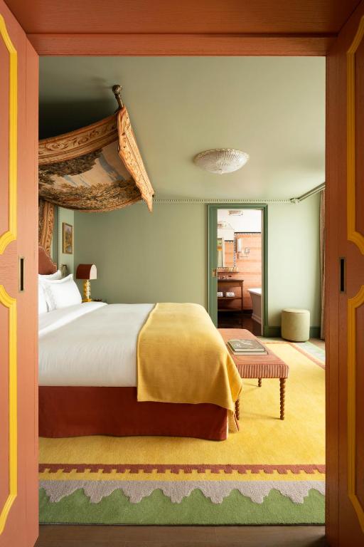 Suite Junior Parisienne - Image 7