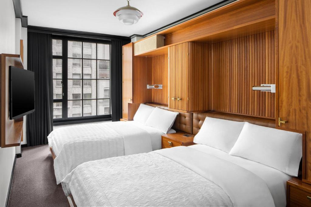 Classic Double Room with Two Double Beds - Image 1