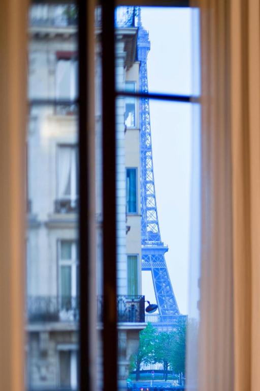 Eiffel View Suite, Suite, 1 King, Eiffel Tower view - Image 9