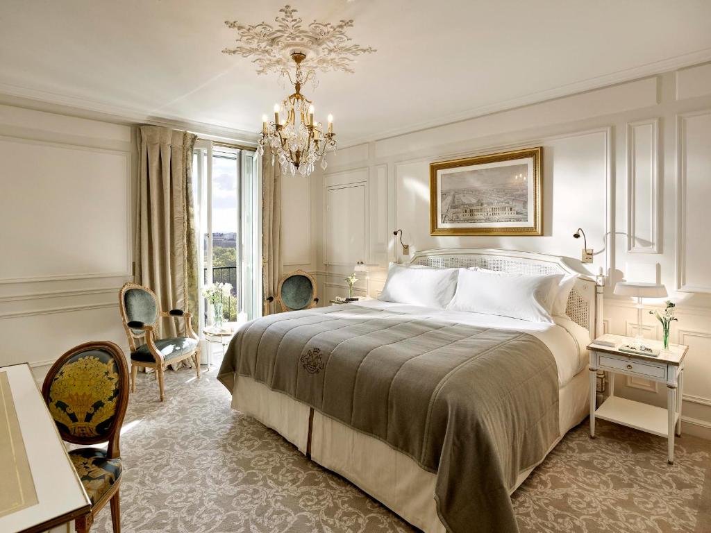 Executive Double Room with Garden View - Image 2