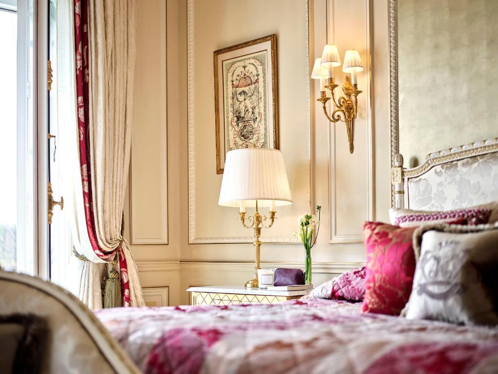 Junior Suite with Garden View - Image 3