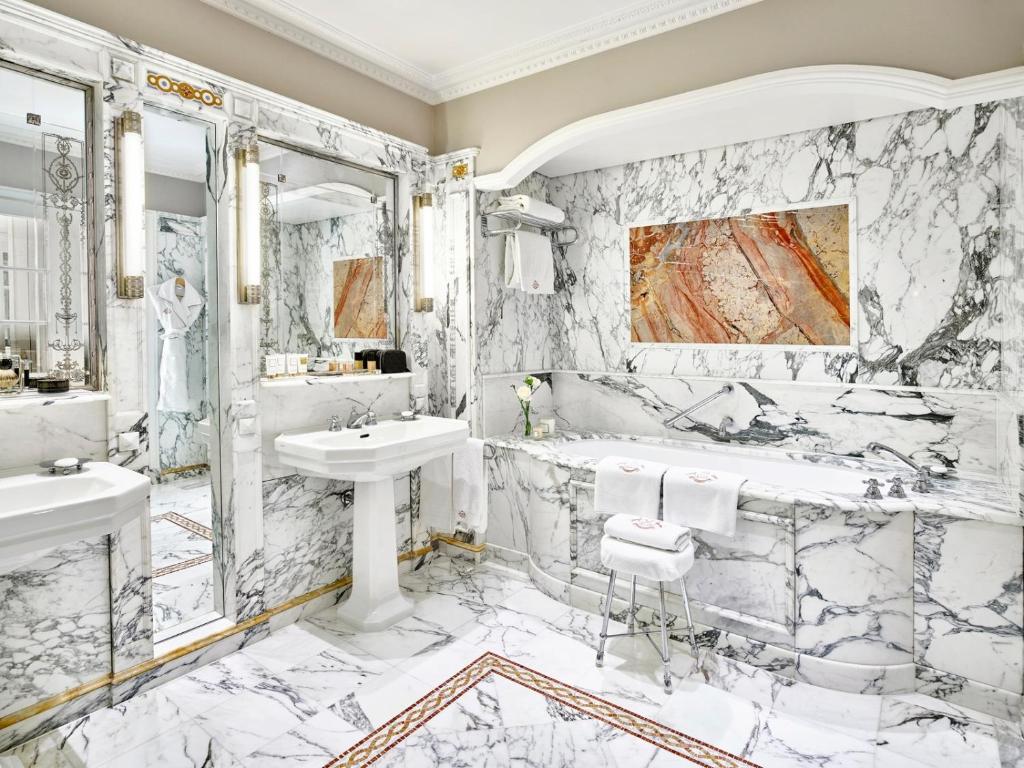 Presidential Suite - Image 6