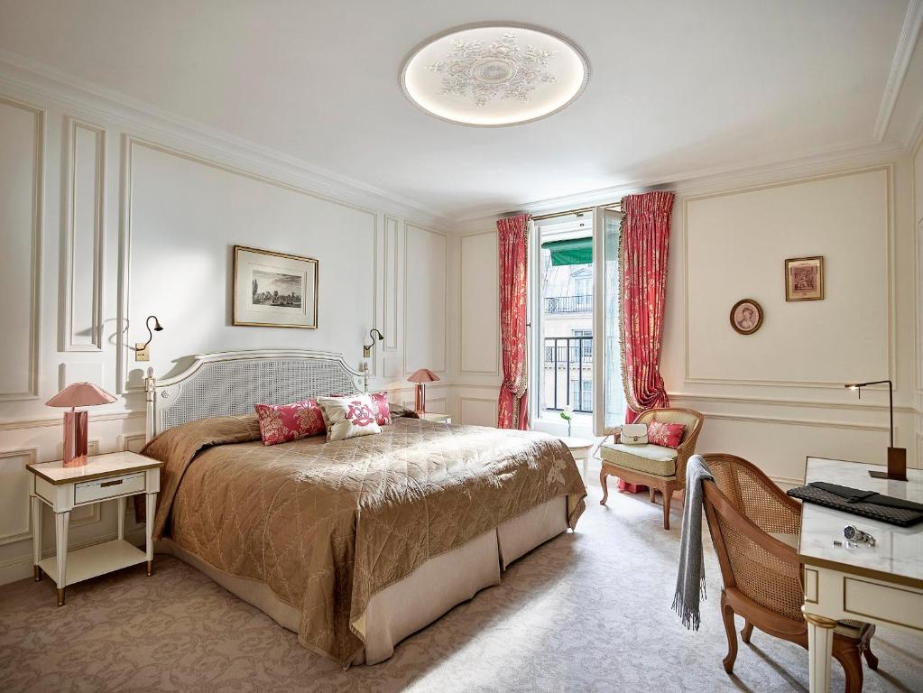 Suite with City View - Image 5
