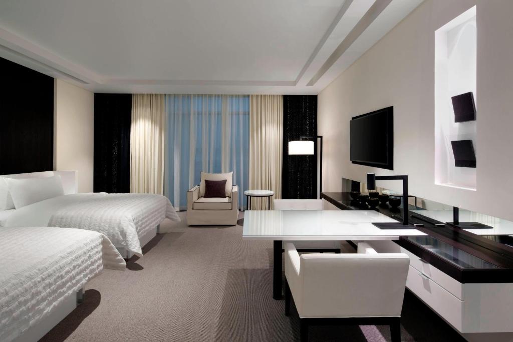 Le Royal Club Twin Room, Larger Room, with Executive Lounge Access - Image 6