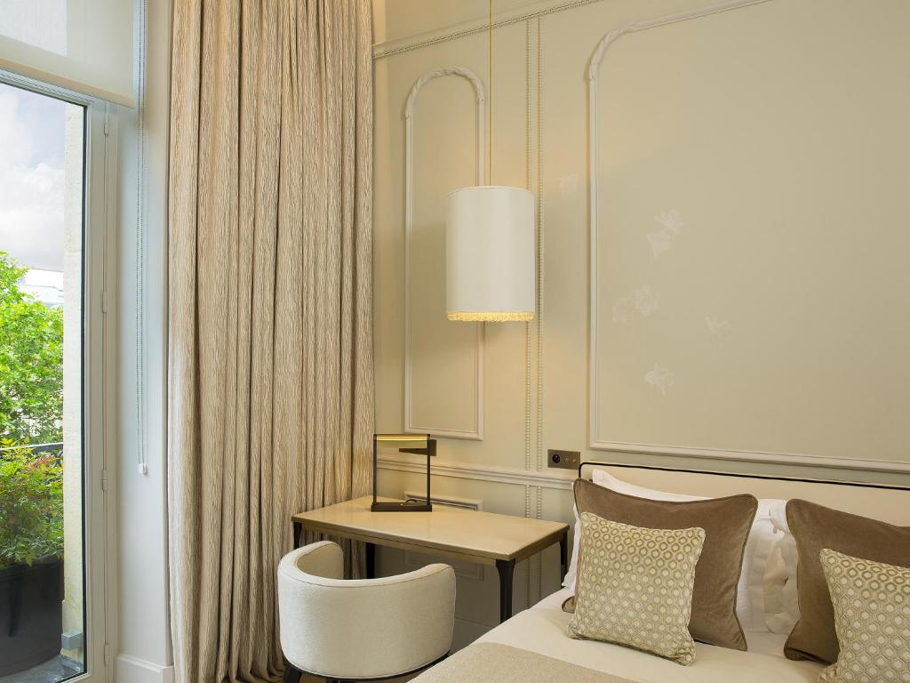 Classic Double Room - Image 4