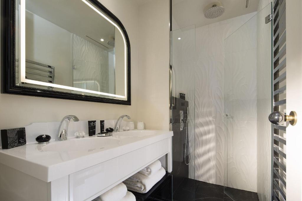 Superior King or Twin Room - Image 2
