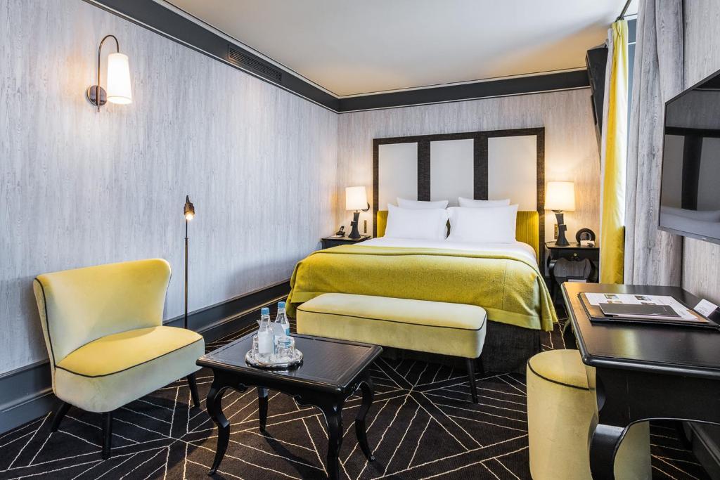Deluxe Double or Twin Room - Image 1