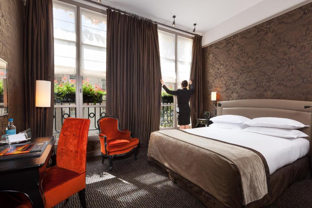 Deluxe Double or Twin Room - Image 4