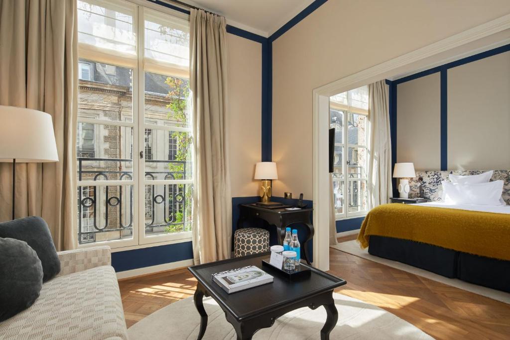 Superior Junior Suite - Image 3