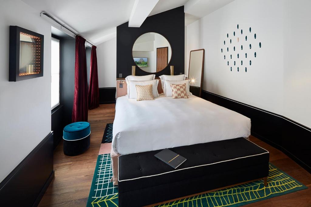 Deluxe Double Room - Image 1