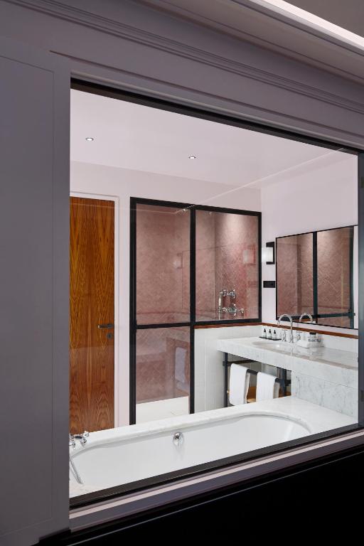 Prestige Double Room - Image 8