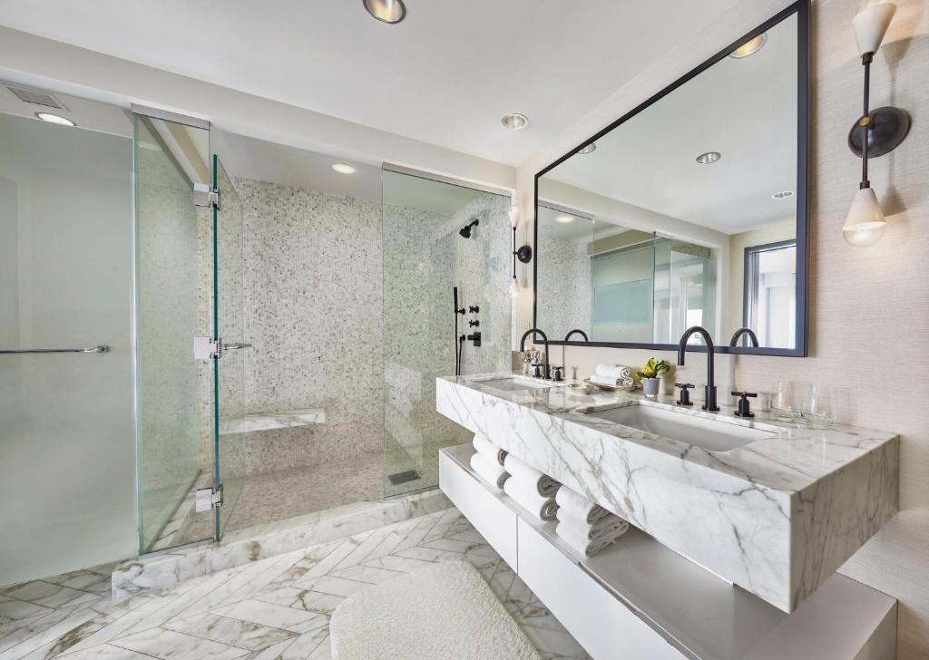 Bespoke 1-Bedroom Suite - Image 9