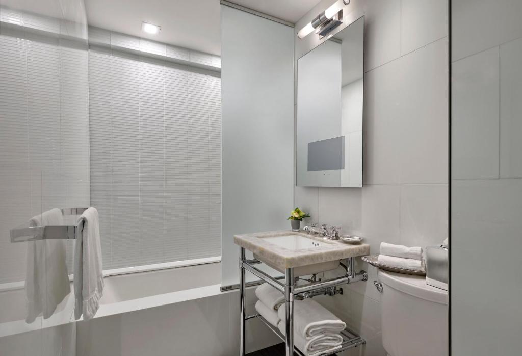 Classic 1970's 2-Bedroom Apartment Suite - Image 6