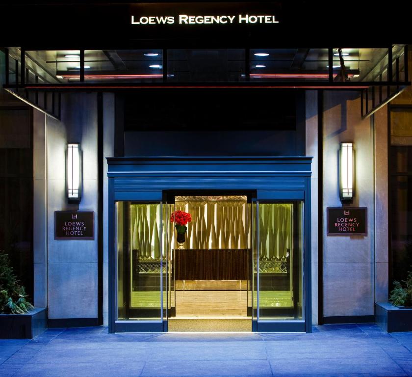 Grand Double Room with Two Double Beds - Image 3