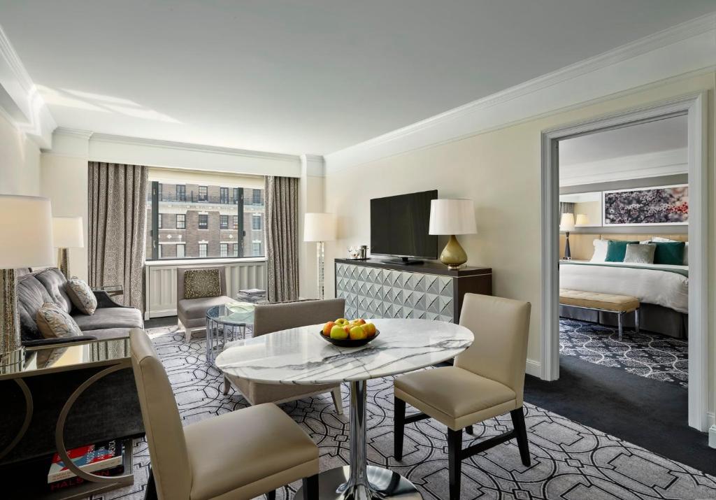Manhattan One-Bedroom Suite - Image 1