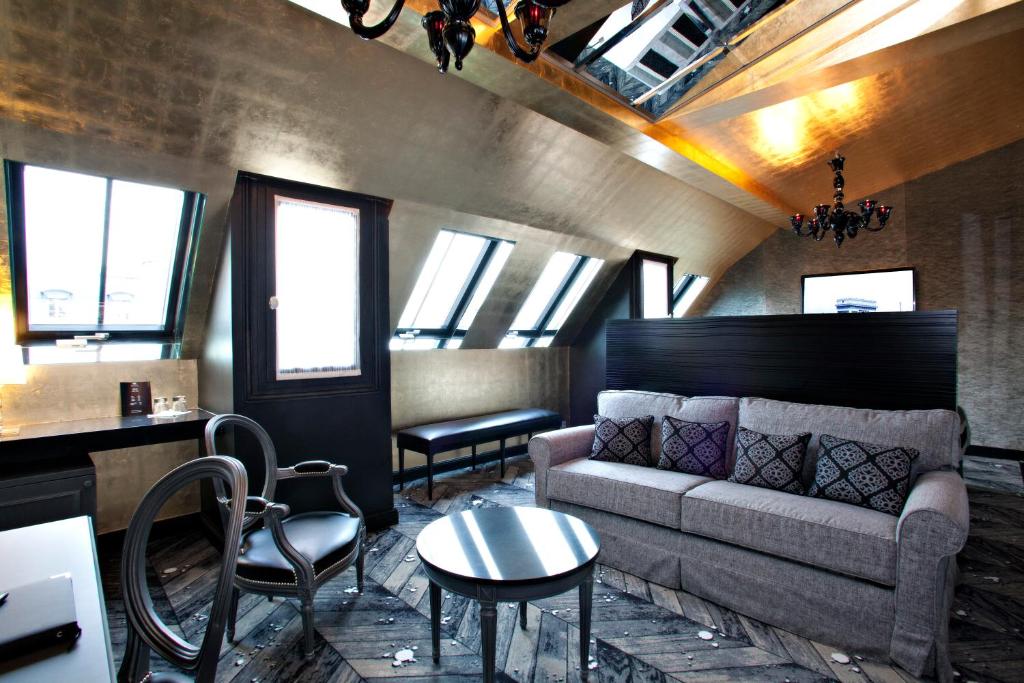 Champs-Elysées Suite - Image 20