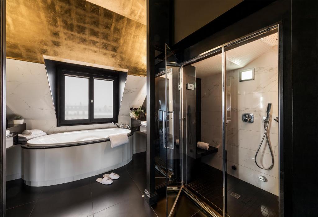 Champs-Elysées Suite - Image 6