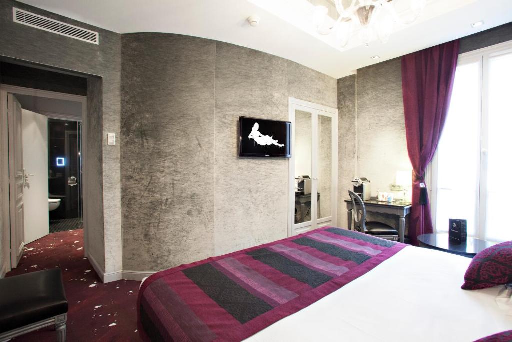 Superior Double Room - Image 3