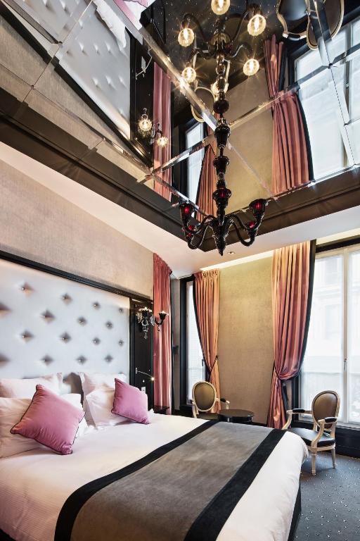Junior King Suite - Image 5