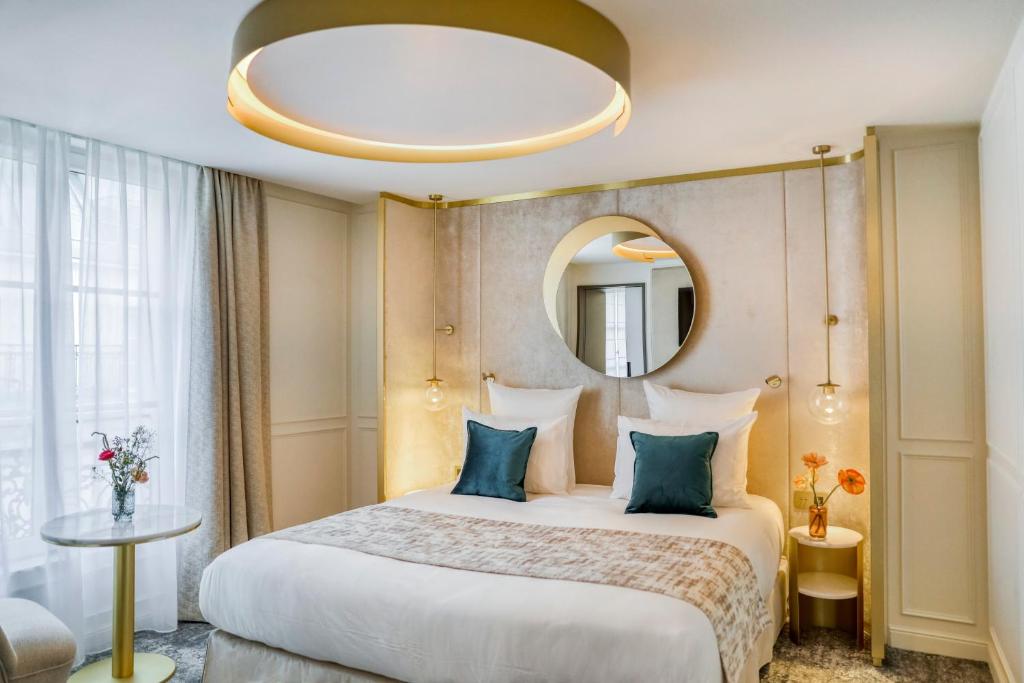 Deluxe Double Room - Image 1