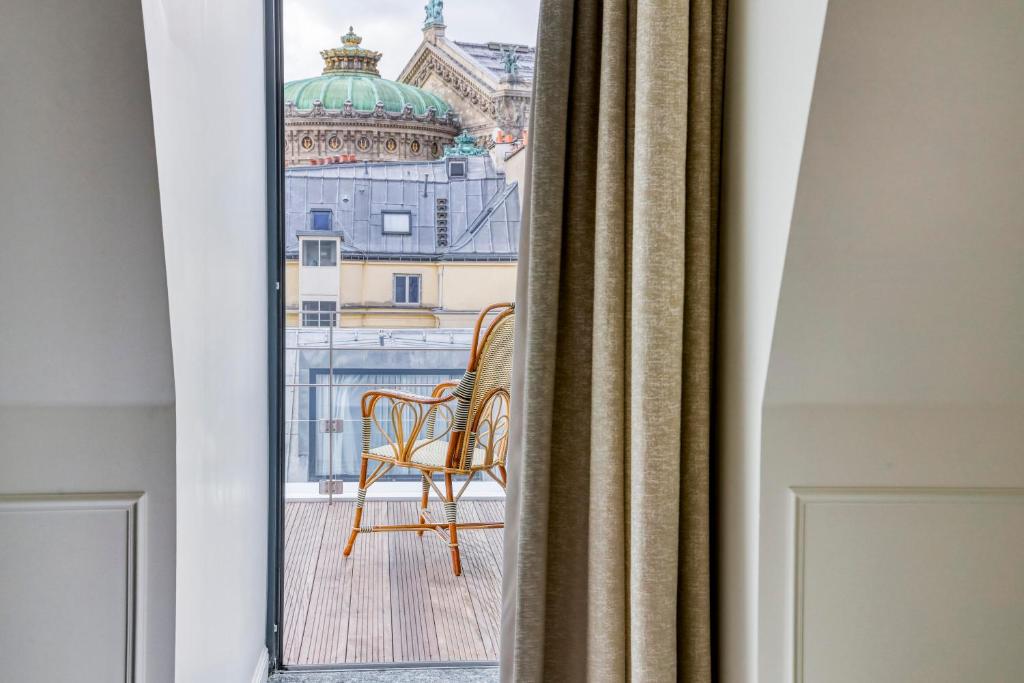 Suite Opera - Image 1