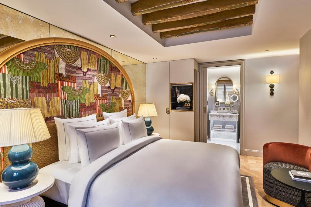 Double Room with Courtyard View - Image 1