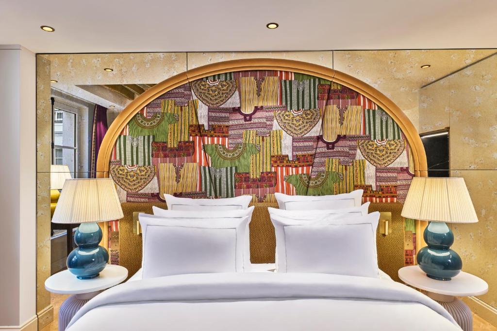 Double Room with Courtyard View - Image 7