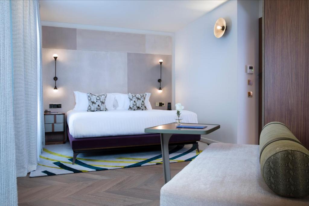 Deluxe Connecting Rooms - Image 1