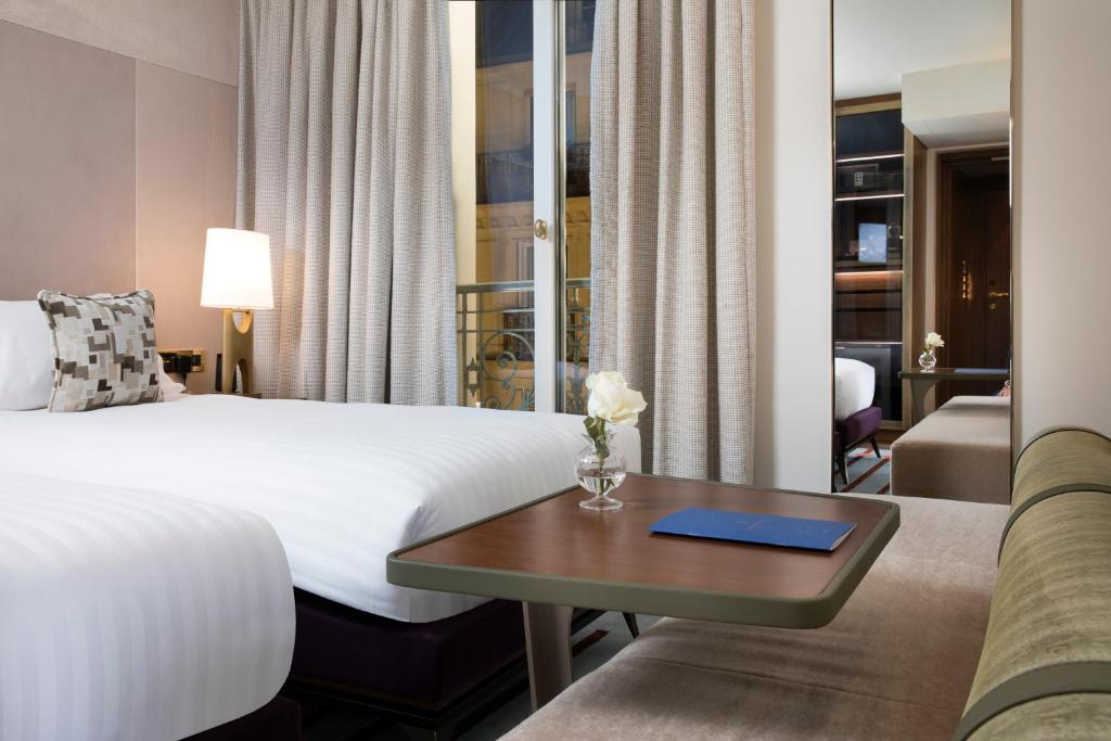 Deluxe Connecting Rooms - Image 2