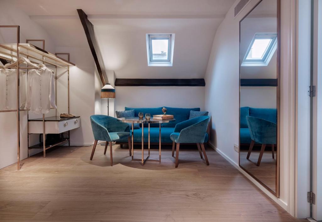 Elena Sorolla Suite - Image 3