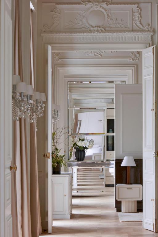 Grand Historic Suite - Image 5