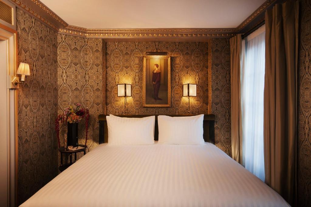Deluxe Room - Image 22