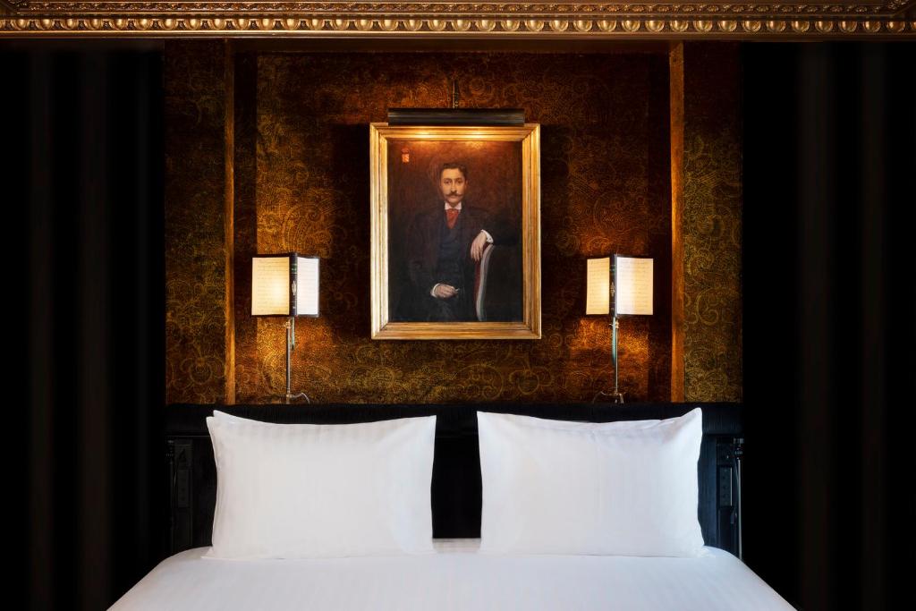 Executive Suite - Image 16