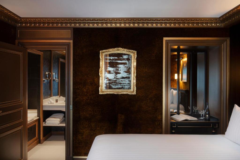 Executive Suite - Image 9