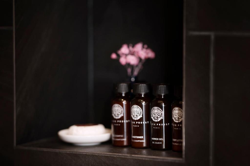 Marcel Proust Junior Suite - Image 9