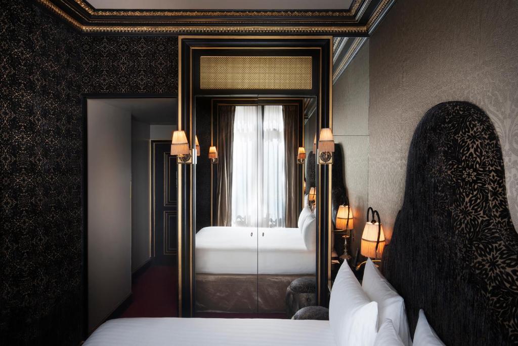 Deluxe Double Room - Image 1