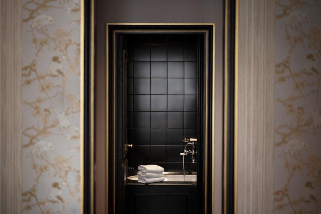 Junior Suite - Image 28