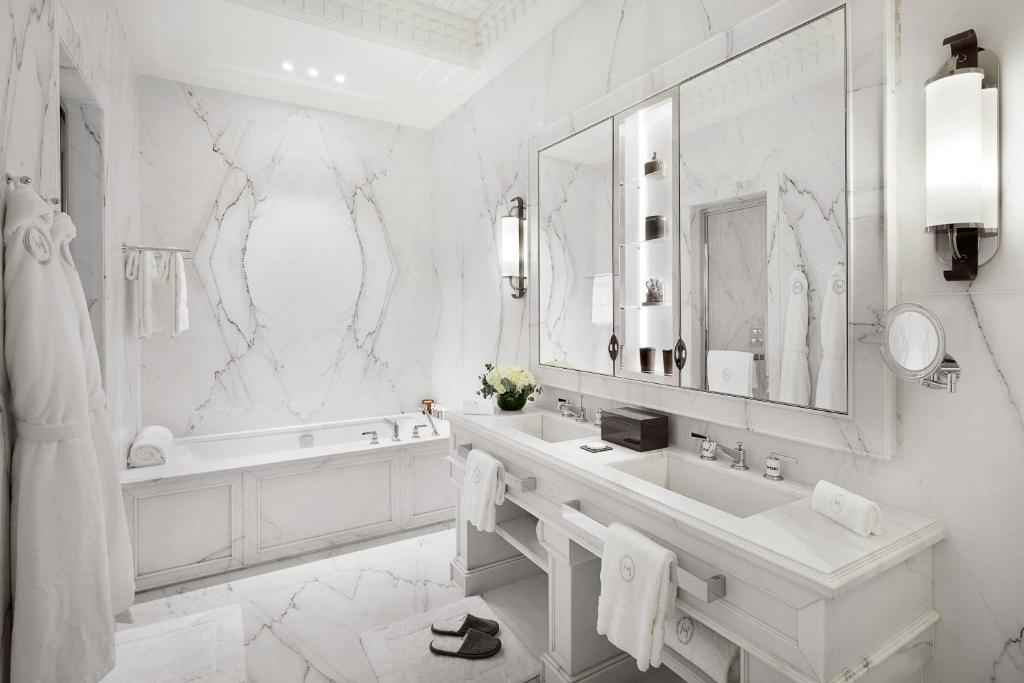 One-Bedroom Apartment with private access to Jacuzzi, Sauna and Hamman - Image 4