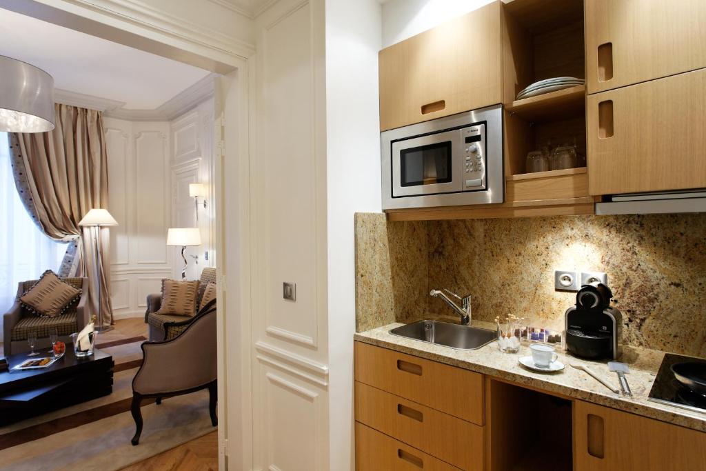 Deluxe Junior Suite - Image 4