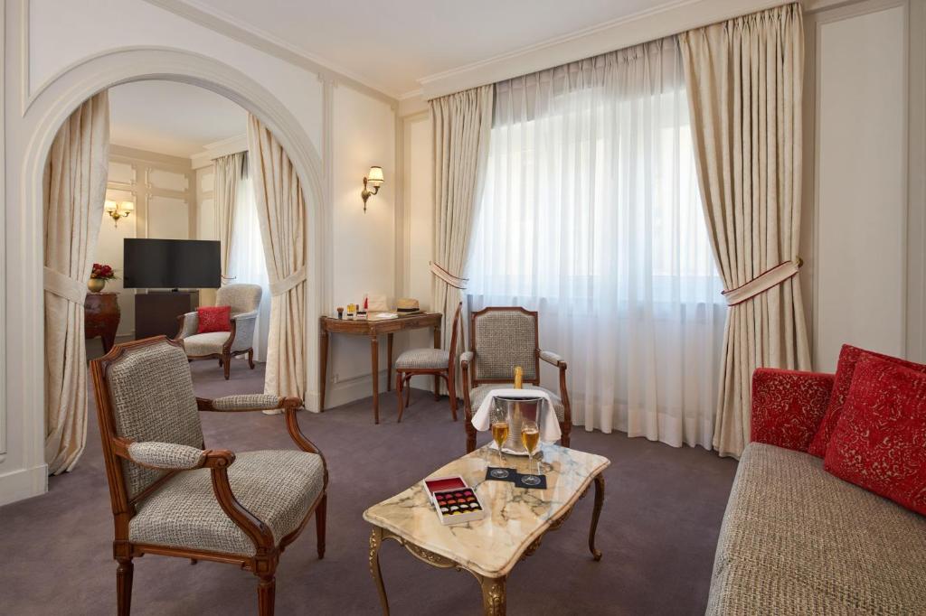 Junior Suite - Image 4