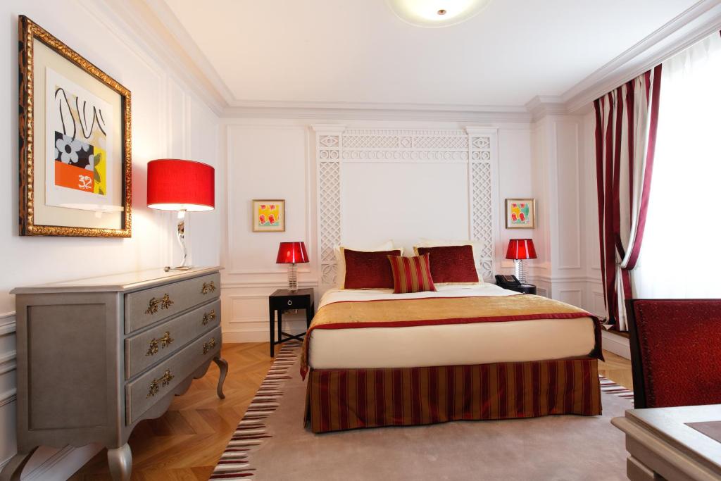 Large Deluxe Room - Image 7