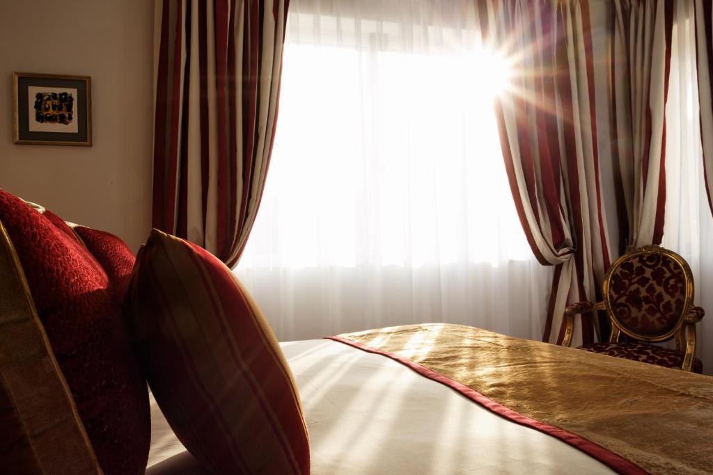 Majestic Suite - Image 2